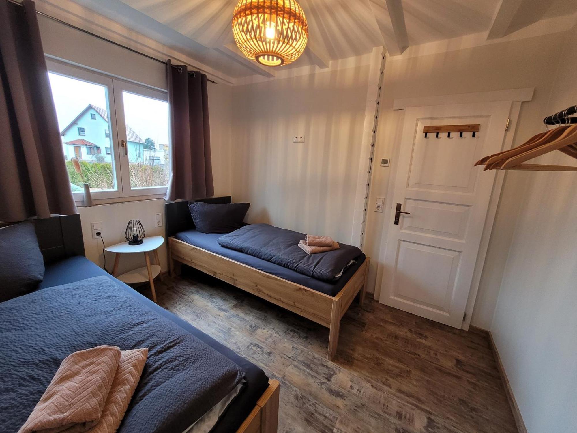Ferienhaeuser Oberdorla Bilik gambar